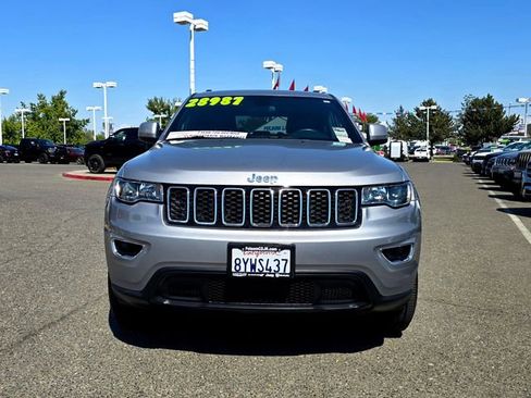 Certified 2021 Jeep Grand Cherokee Laredo X image 2