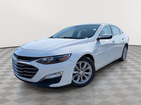 Used 2024 Chevrolet Malibu LT image 1