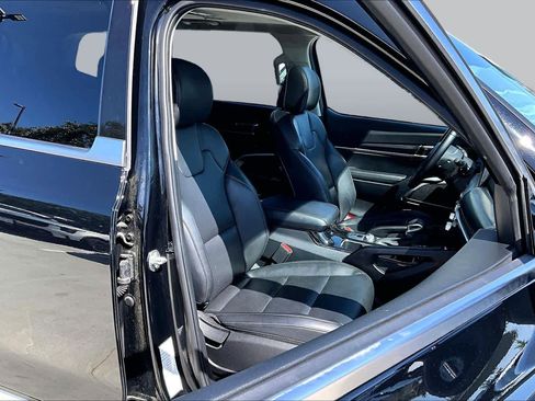 Used 2025 Kia Telluride S FWD image 9