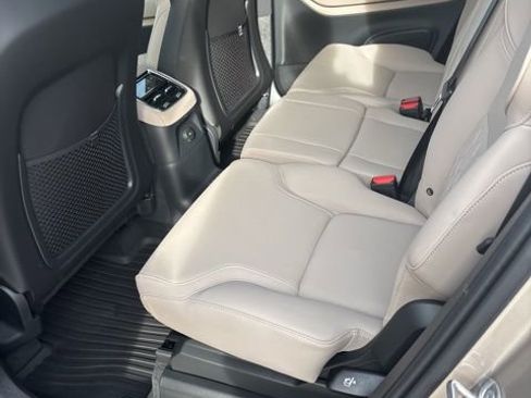 New 2026 Volvo XC90 T8 Plus w/ Protection Package Premier AWD/4WD image 28
