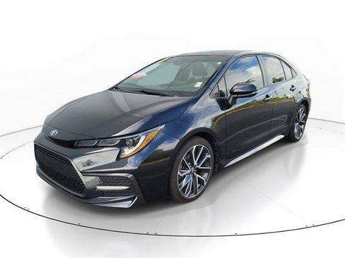 Certified 2022 Toyota Corolla SE FWD image 3