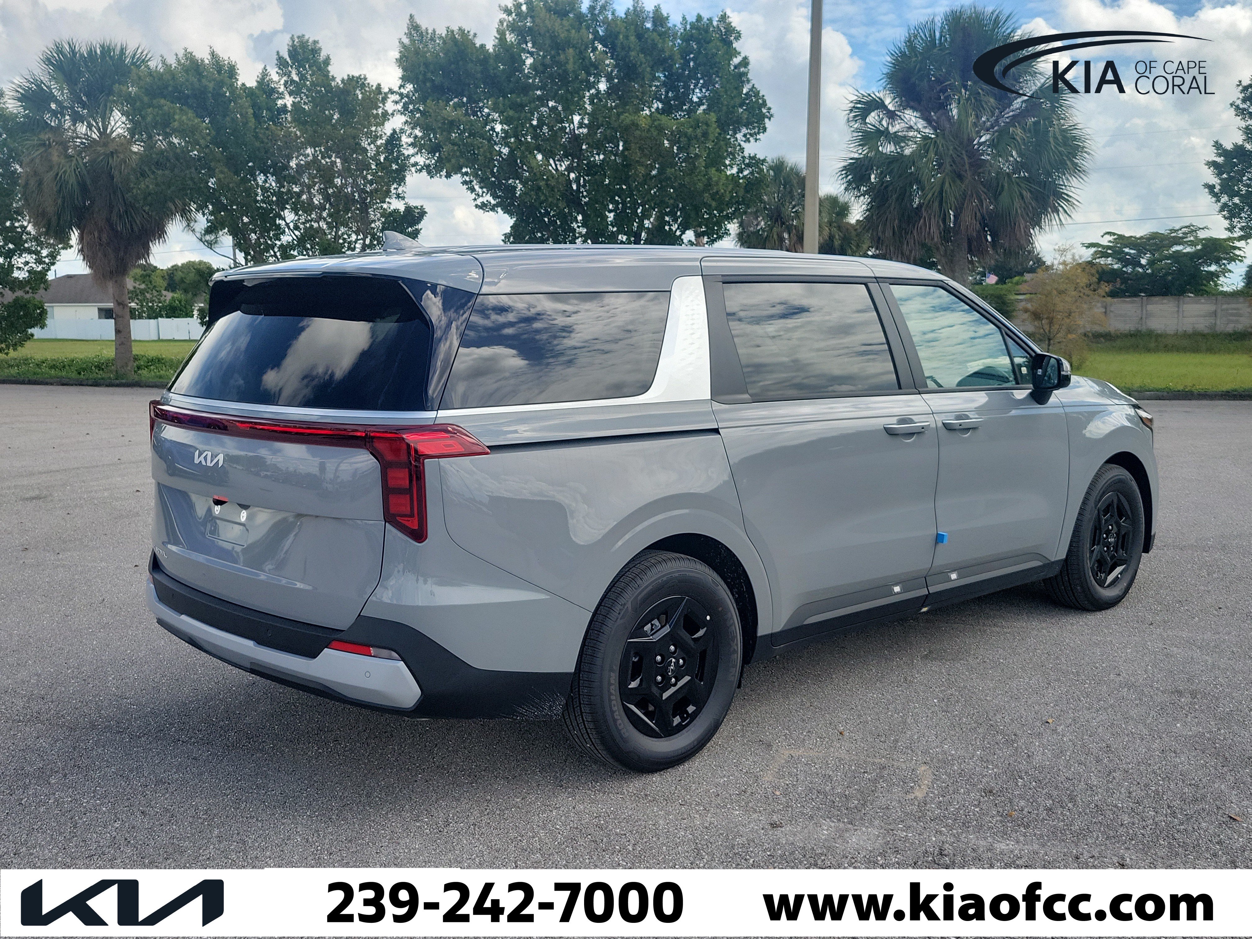 New 2027 Kia Carnival FWD image 6
