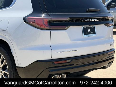 New 2026 GMC Acadia Denali Ultimate w/ LPO, Floor Liner Package AWD/4WD image 6