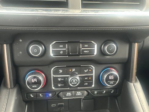Used 2023 Chevrolet Tahoe High Country AWD/4WD image 21