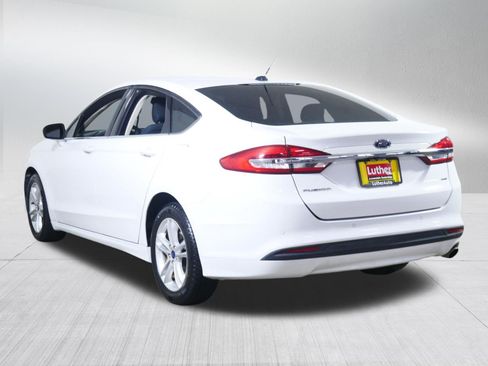 Used 2018 Ford Fusion SE FWD image 5