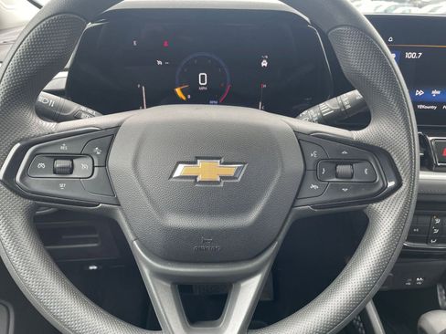 Used 2025 Chevrolet TrailBlazer LT image 25