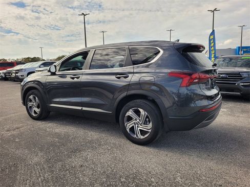 Used 2023 Hyundai Santa Fe SE image 5