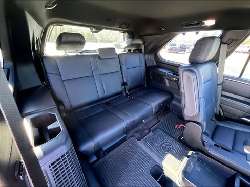 Used 2025 Toyota Sequoia Platinum image 17