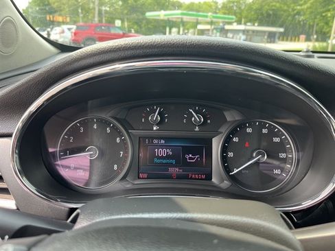 Used 2020 Buick Encore Preferred AWD/4WD image 23