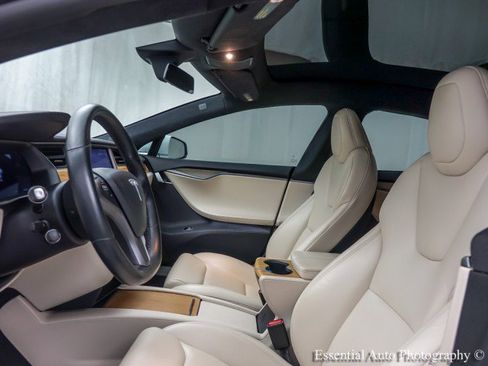 Used 2020 Tesla Model S Performance image 12