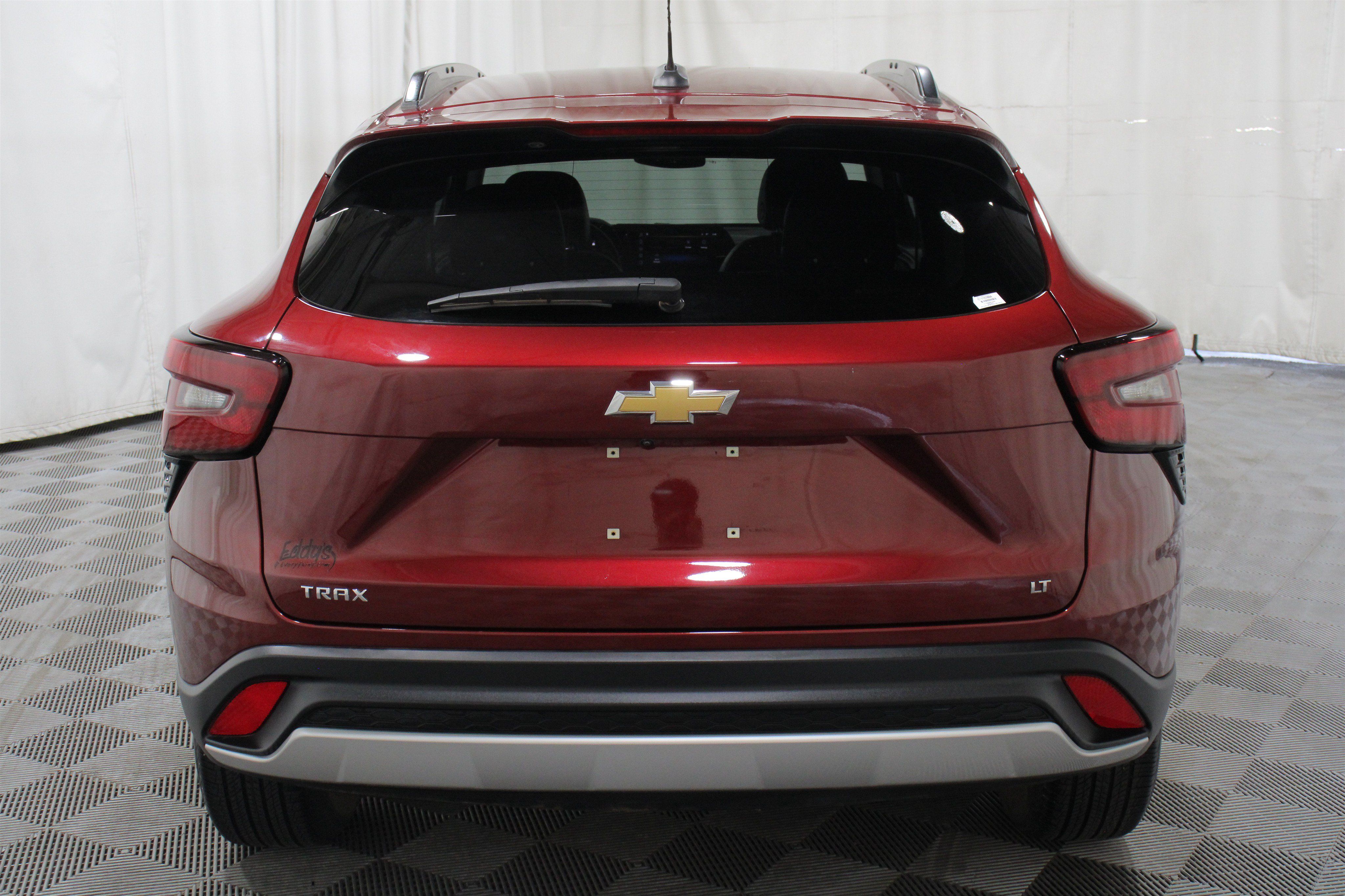 Used 2024 Chevrolet Trax LT FWD image 33