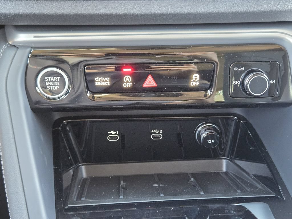 Used 2025 Audi Q5 Prestige AWD/4WD image 24
