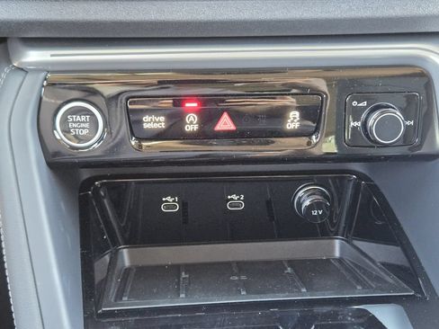 Used 2025 Audi Q5 Prestige AWD/4WD image 24