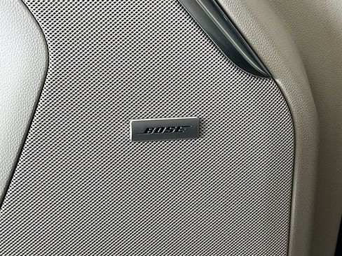 Used 2021 GMC Yukon XL Denali w/ Denali Premium Package AWD/4WD image 19