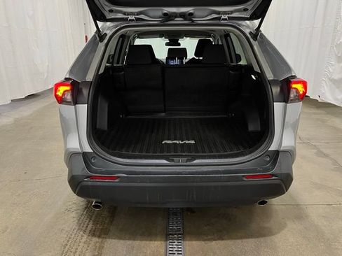 Certified 2022 Toyota RAV4 LE FWD image 12