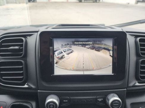 New 2026 RAM ProMaster 2500 w/ Convenience Group image 4