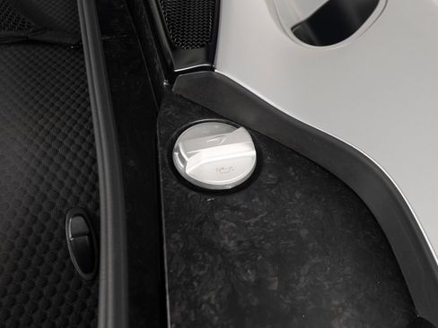Used 2022 McLaren GT RWD image 40