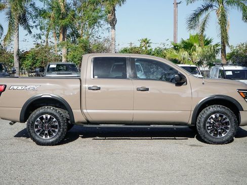 Used 2021 Nissan Titan PRO-4X w/ Pro-4x Utility Package image 11