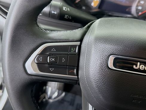 Used 2025 Jeep Compass Latitude w/ Altitude Special Edition AWD/4WD image 20