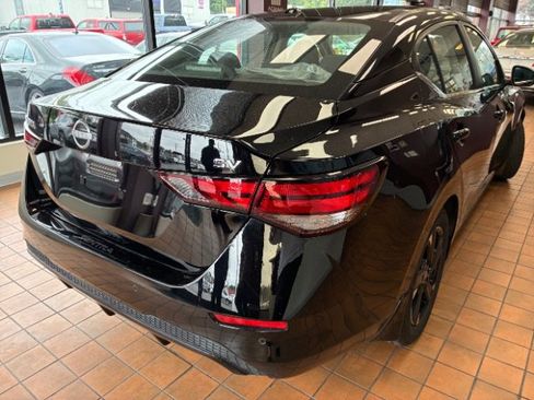 Used 2024 Nissan Sentra SV image 8
