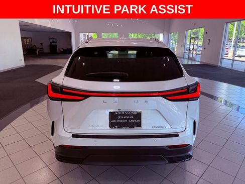Used 2024 Lexus NX 250 FWD image 6