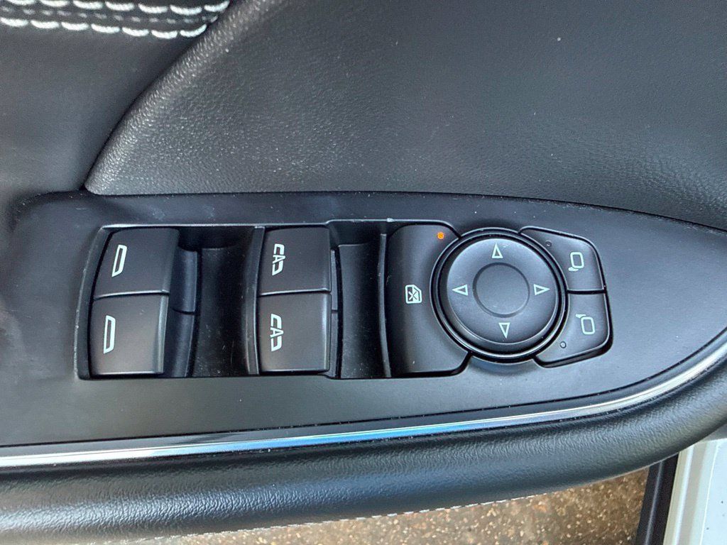 Used 2021 Buick Envision Preferred FWD image 12