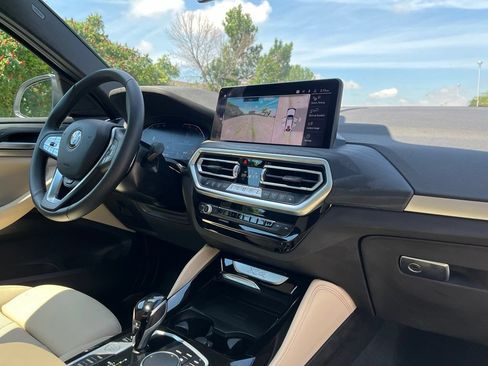 Used 2025 BMW X4 xDrive30i w/ Premium Package AWD/4WD image 56