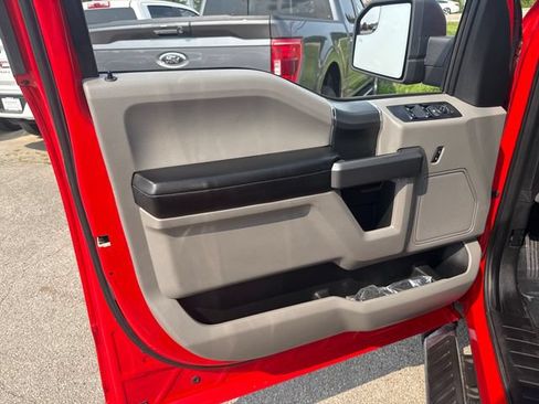Used 2015 Ford F150 XLT w/ Equipment Group 302A Luxury RWD image 12