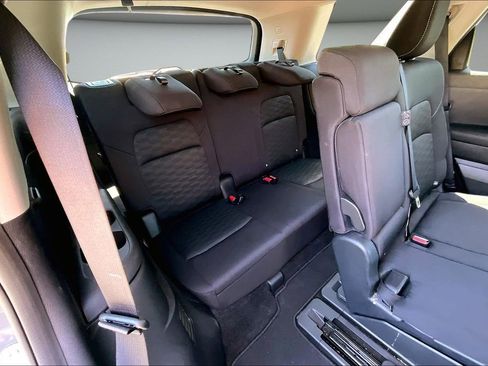 Used 2024 Nissan Pathfinder SV AWD/4WD image 26