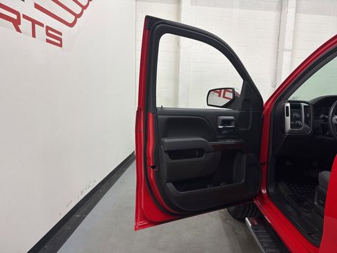 Used 2017 GMC Sierra 1500 SLE w/ SLE Value Package image 38