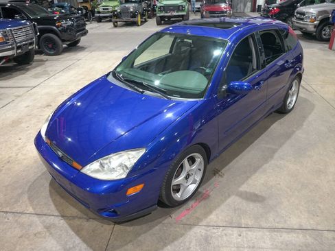Used 2003 Ford Focus SVT FWD image 15