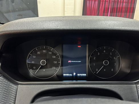 Used 2020 Land Rover Range Rover Velar R-Dynamic S image 22