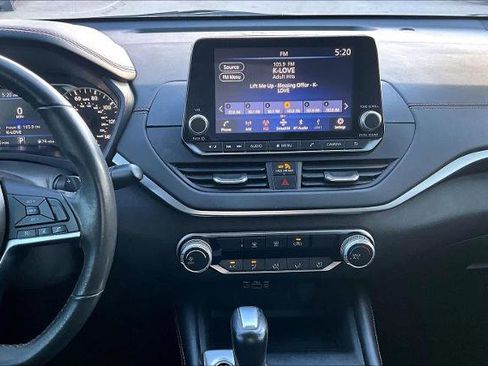 Certified 2022 Nissan Altima 2.5 SR image 7