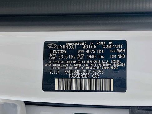 New 2025 Hyundai Elantra SEL image 21