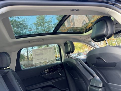 New 2026 Lincoln Nautilus Reserve w/ Jet Appearance Package image 12