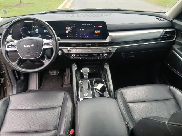 Certified 2024 Kia Telluride S w/ S Sunroof Package FWD image 41