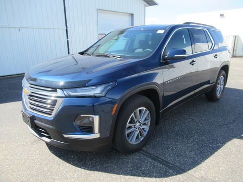 Certified 2023 Chevrolet Traverse LT w/ LPO, Floor Liner Package image 1