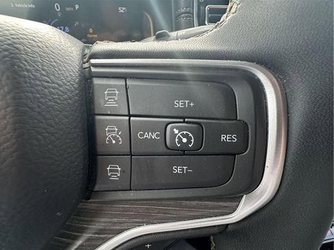 Used 2024 Jeep Wagoneer Series III image 19