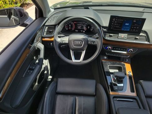Used 2024 Audi Q5 Prestige AWD/4WD image 9
