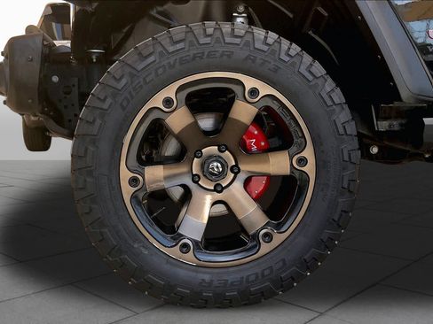 Used 2021 Jeep Wrangler Unlimited Rubicon w/ Steel Bumper Group AWD/4WD image 11