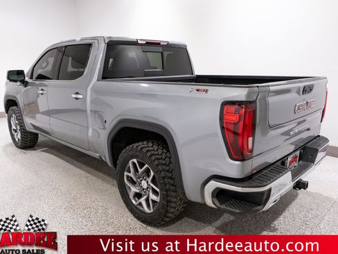 Used 2023 GMC Sierra 1500 SLT w/ SLT Premium Plus Package AWD/4WD image 3