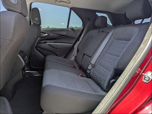 Used 2023 Chevrolet Equinox LT FWD image 14