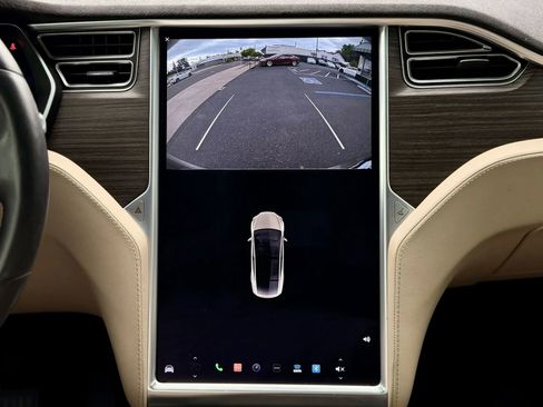 Used 2016 Tesla Model X 90D AWD/4WD image 18