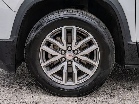Used 2017 GMC Acadia SLT AWD/4WD image 34