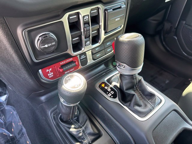 New 2026 Jeep Gladiator Mojave w/ Safety Group AWD/4WD image 15