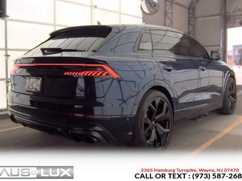 Used 2021 Audi SQ8 Prestige w/ Prestige Package AWD/4WD image 8