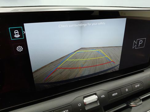 Used 2025 Kia K4 FWD image 36