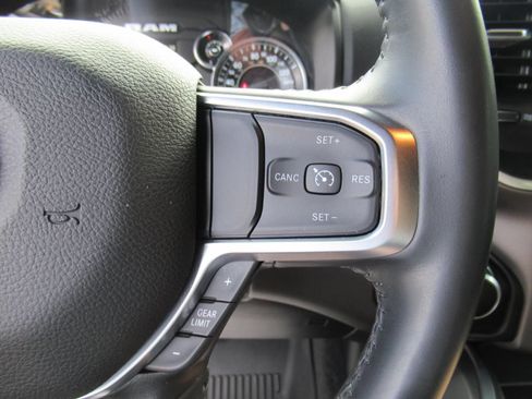Used 2024 RAM 1500 Big Horn RWD image 26