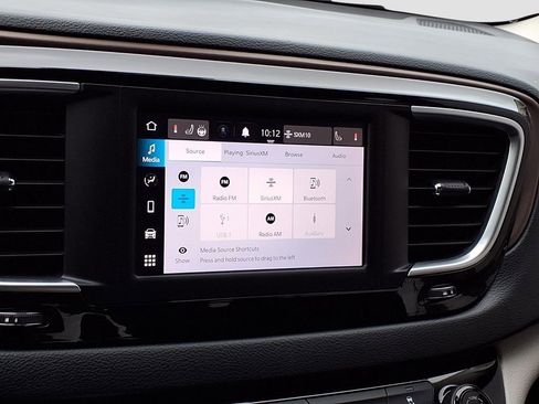 Used 2023 Chrysler Voyager LX image 24