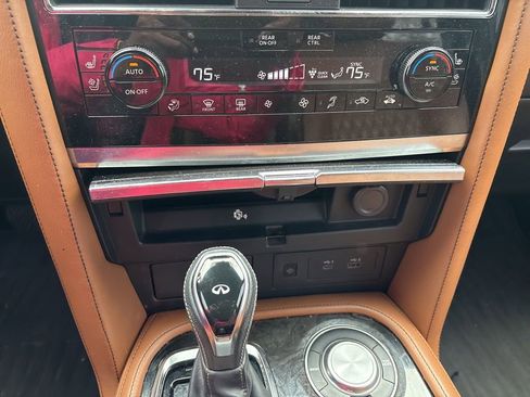 Used 2022 INFINITI QX80 Sensory w/ Cargo Package image 14